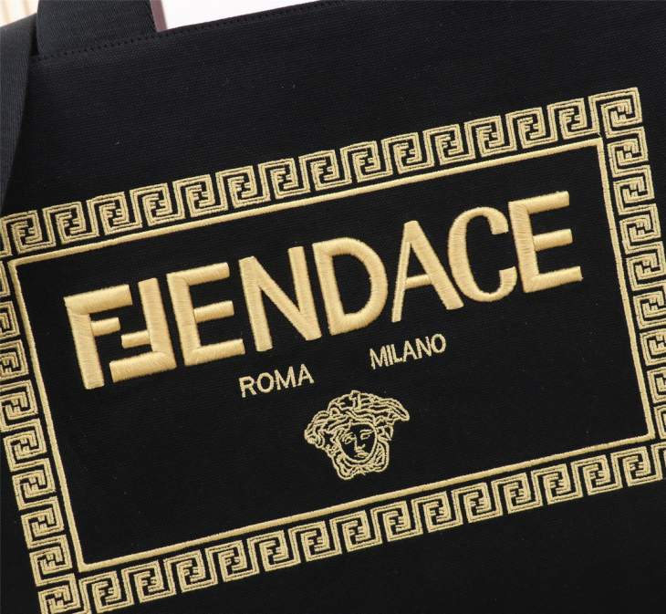 Picture of Fendi Handbags _SKUfw237505037fw